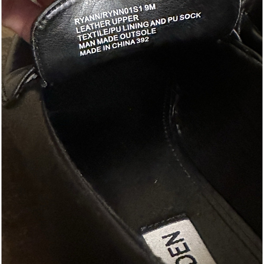 Steve Madden Ryann Women's 9 M Loafers Black Leather Gold Chain Bit Preppy - Picture 14 of 15